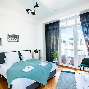 Family-friendly Waterfront Loft, 3 Bedrooms, 130 M2 Apartment